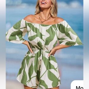 Green and White Tropical Off-Shoulder Romper CUPSHE Size Large